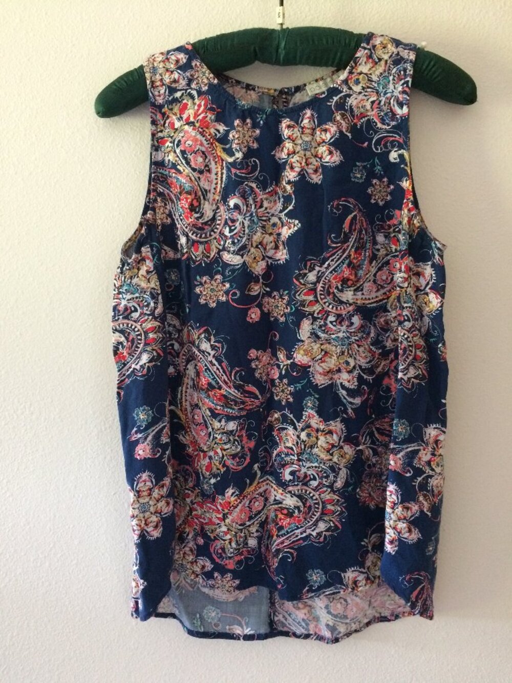 Pale Sky Sleeveless Paisley Blouse Top Size M